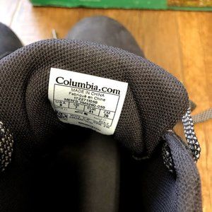 three passes chukka leather